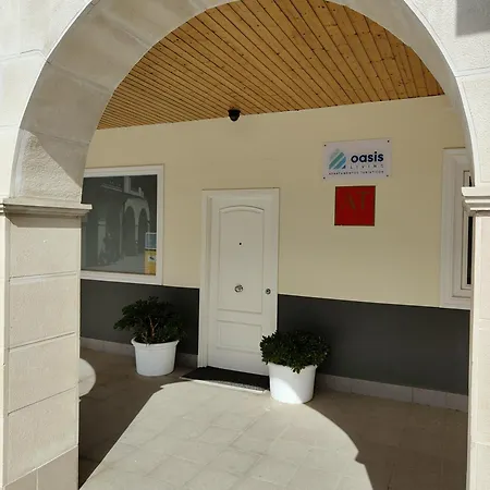 Práctico Y Familiar Cerca De La Playa De - Oasis Cove